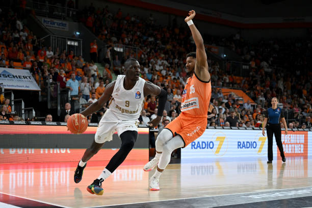 顽强战斗 顽强战斗