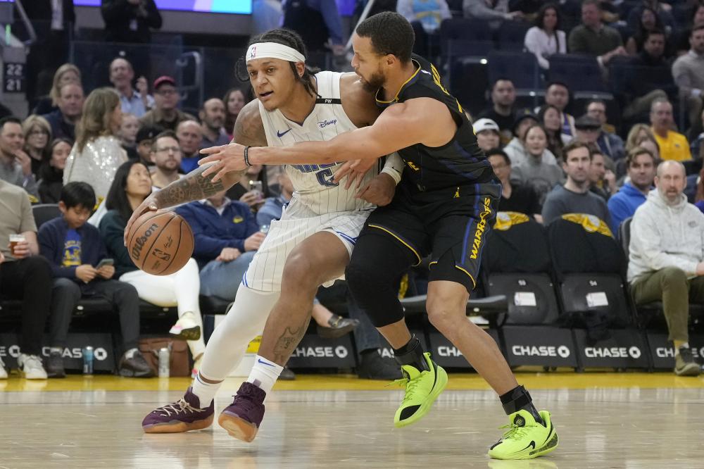 球迷在欢呼 球迷在欢呼