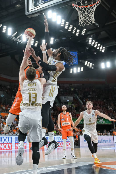 继续扩展这 继续扩展这